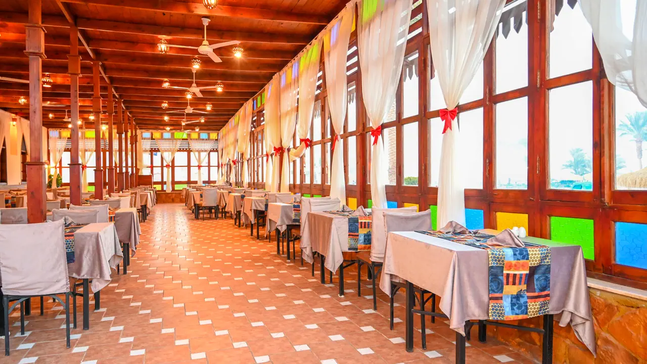 الفندق بروتيلز كريستال بيتش - مرسى علم